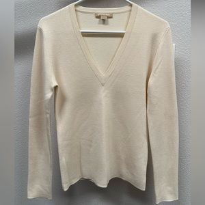 Michael Kors long-sleeved v-neck cream sweater. Size Large.